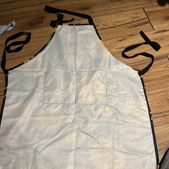 Sunflower apron - Picture 3 of 3
